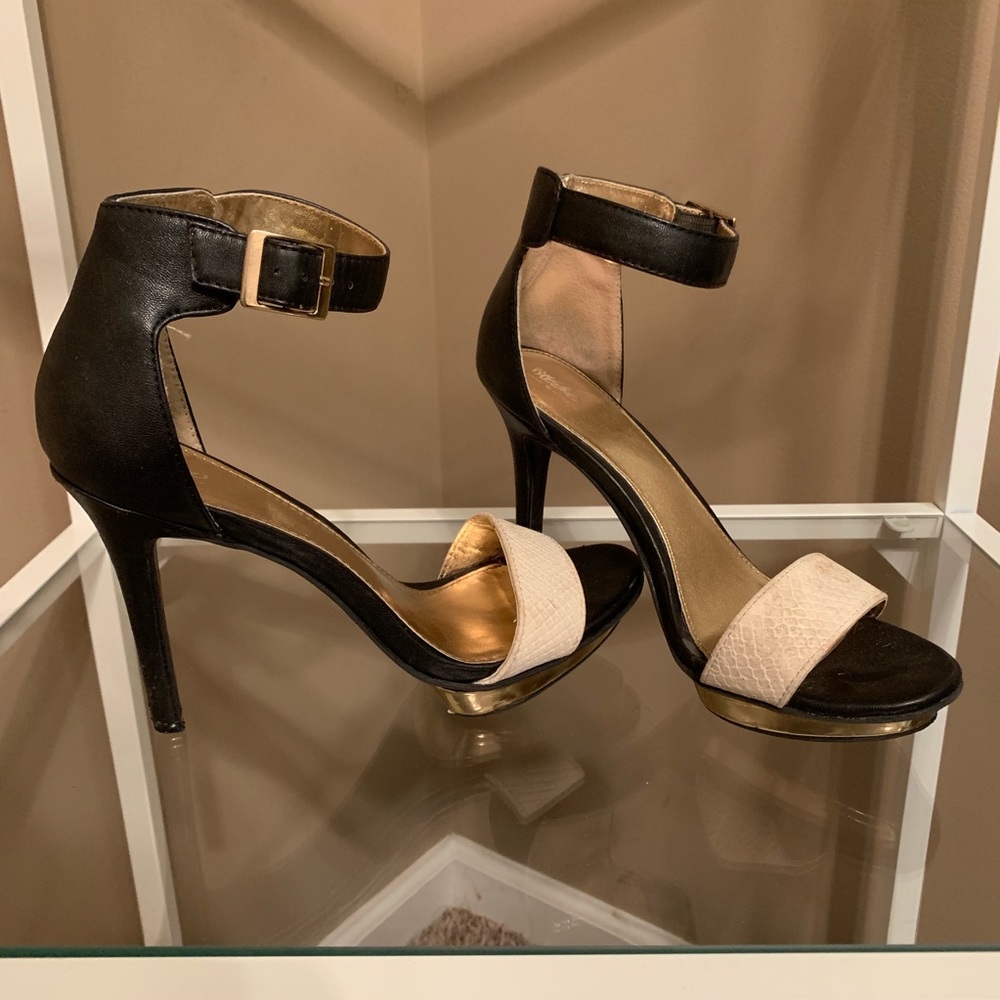 Strap heels